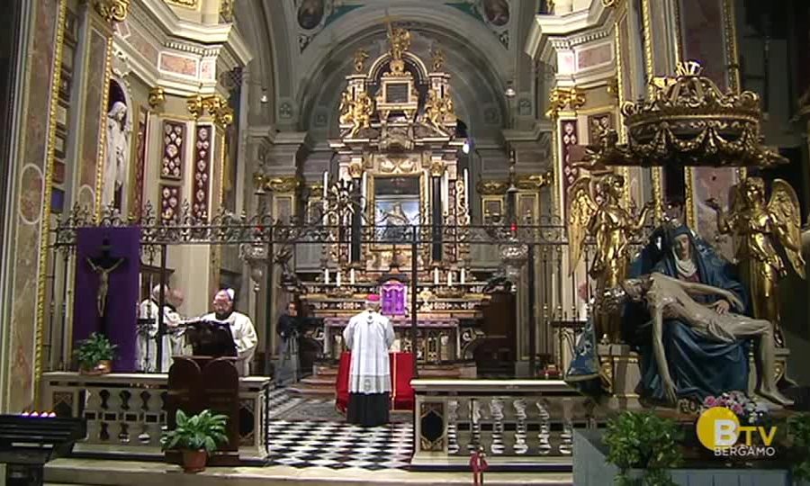 Bergamo. Rosario al Santuario della Madonna Addolorata