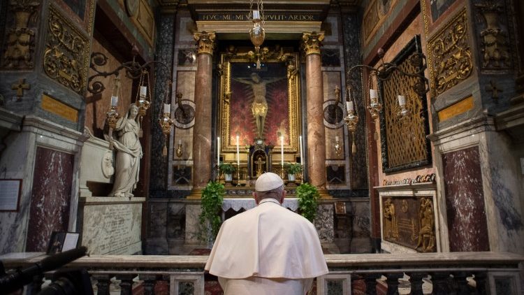 Papa Francesco e l’impegno di una preghiera intensa e appassionata
