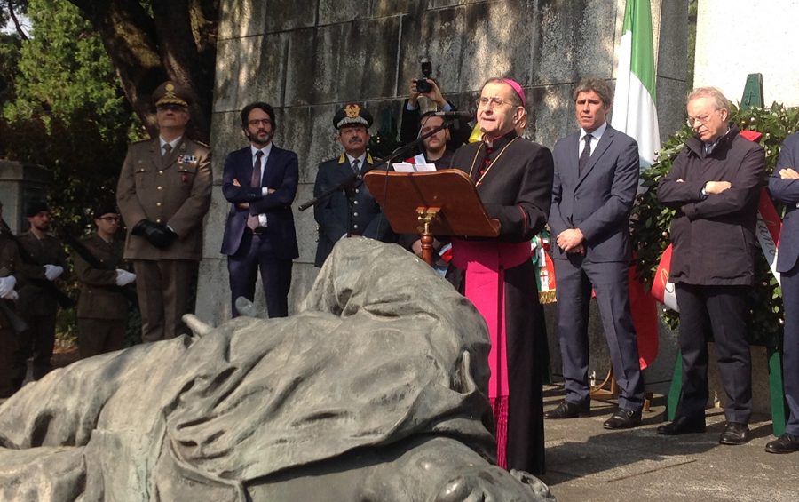 Mons. Delpini e il Presidente della Comunità ebraica commemorano i caduti per la Liberazione