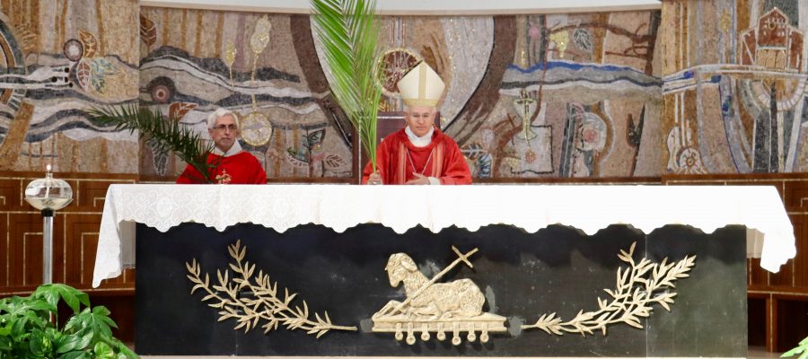 Mons. Crociata ai sacerdoti: riscoprire il senso del nostro celebrare