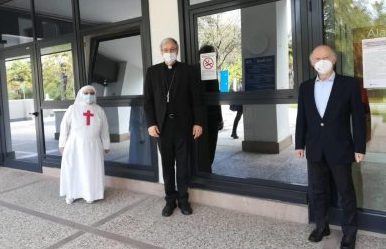 Mons. Tomasi al San Camillo: “grazie del vostro impegno a servizio dei malati”