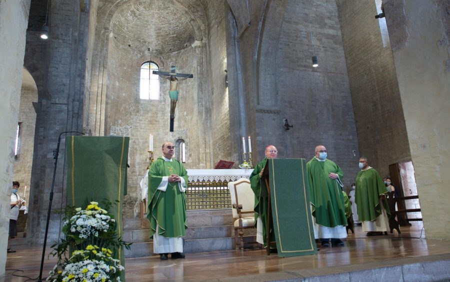 Mons. Sorrentino: la vita di don Pennacchi ci aiuti a ripartire in questo momento di difficoltà”