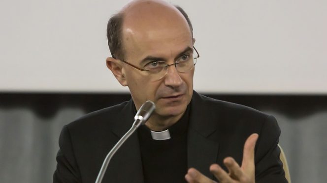 Mons. Russo apre l’incontro “Le realtà ecclesiali, segno di speranza”